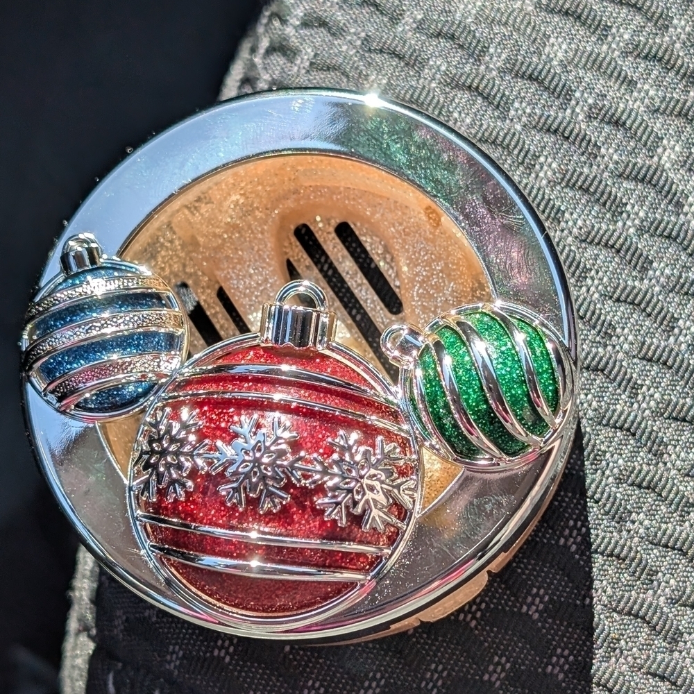Bath & Body Works Ornaments Car Vent/Visor Clip (New)